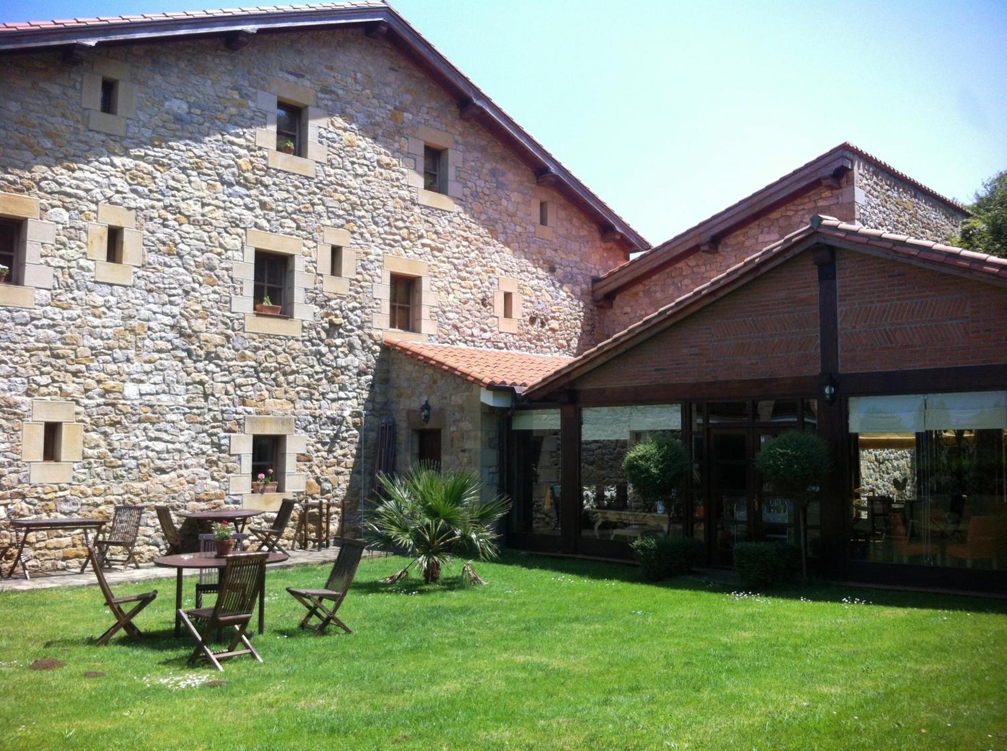 Posada Mar De Santillana Ubiarco Exterior foto